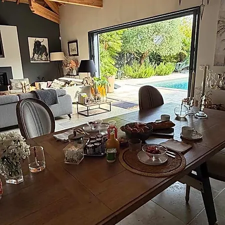 Patio 127 Bed and breakfast 3*