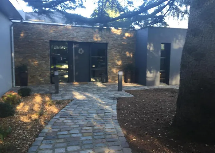 D'hote לינה וארוחת בוקר 3*